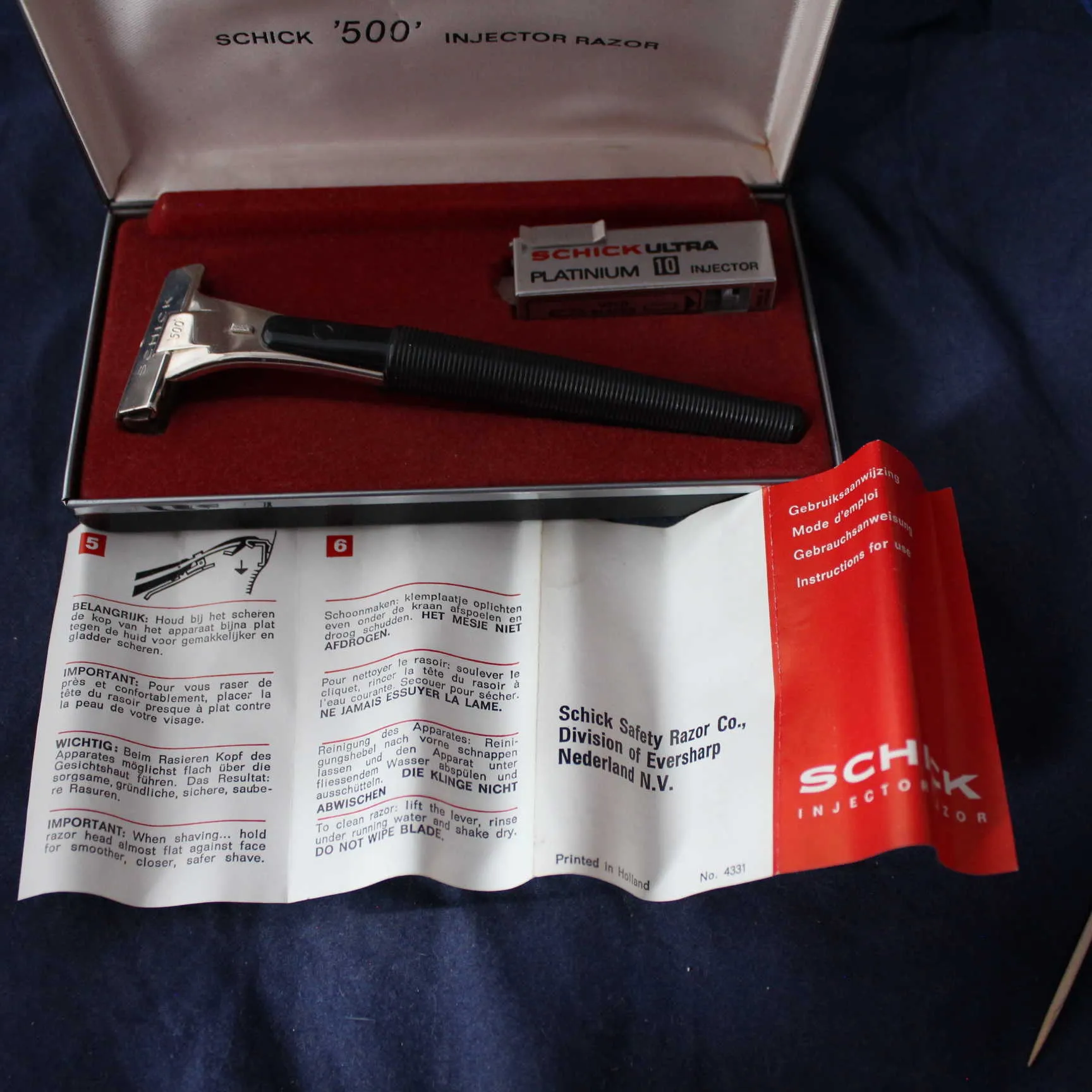 Beautiful and NOS Vintage Schick INJECTOR 500 - Darwin Shaving