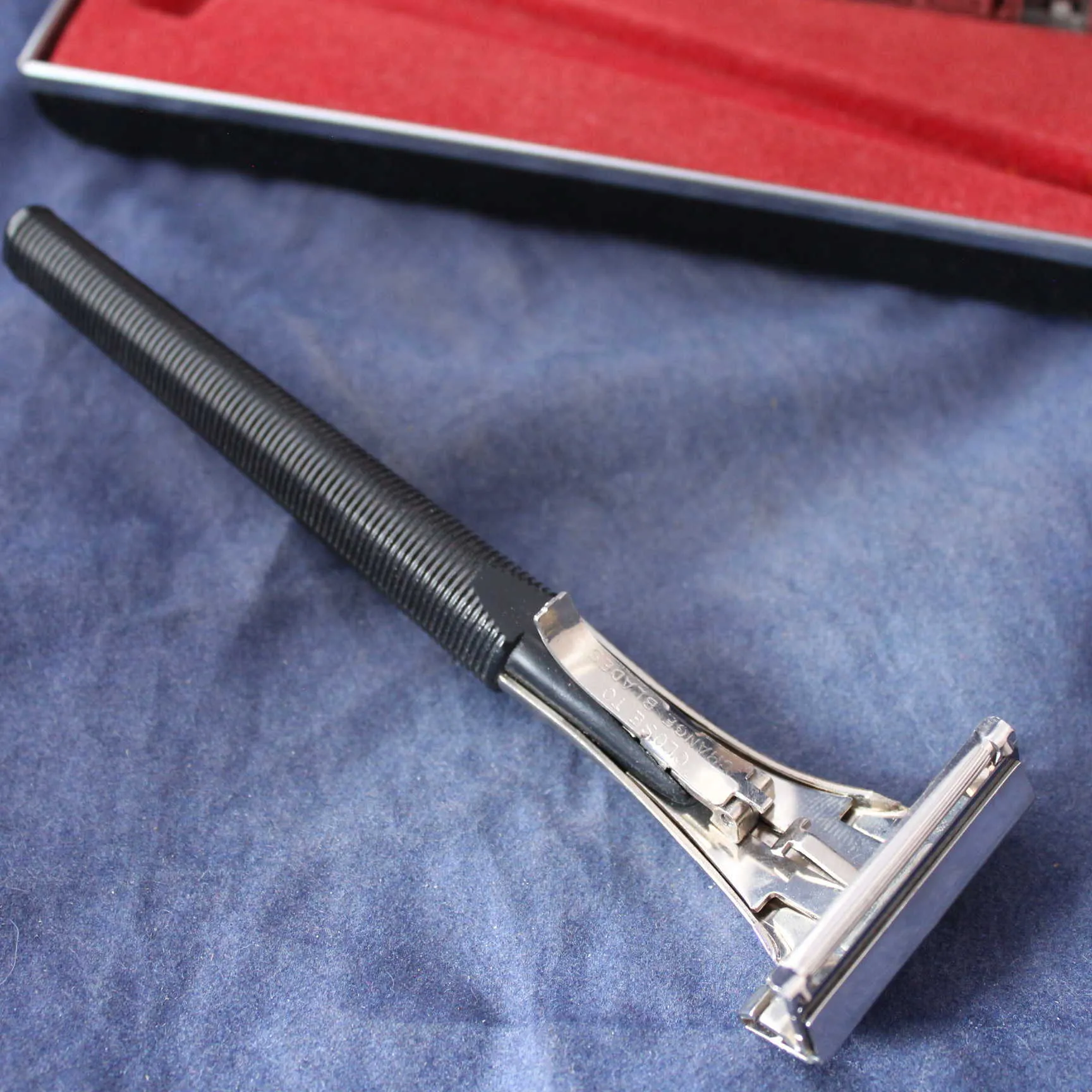 Beautiful and NOS Vintage Schick INJECTOR 500 - Darwin Shaving